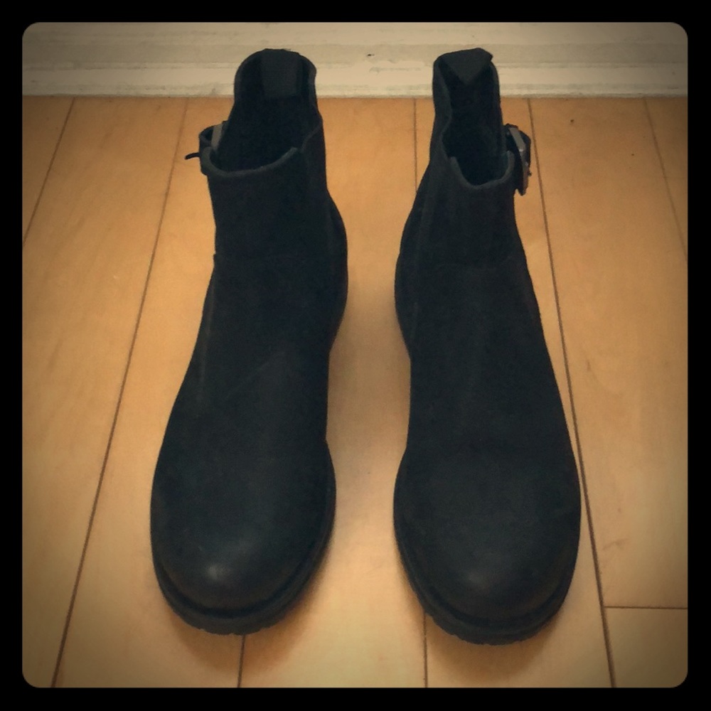 Vagabond chelsea boots size 7, suede, women’s